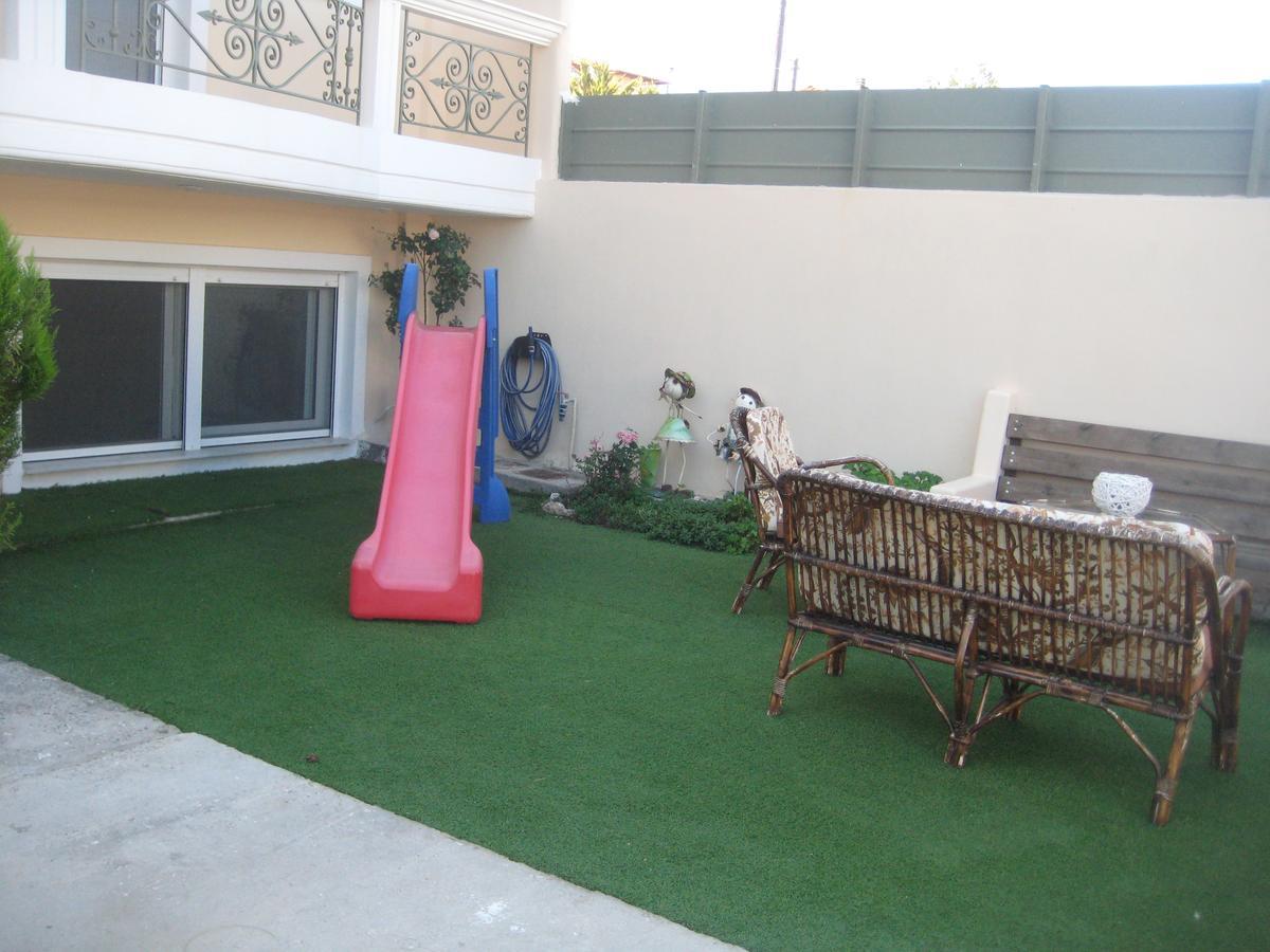 Rea'S Guest House Artemida  Exterior foto