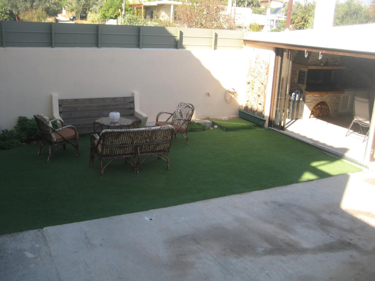 Rea'S Guest House Artemida  Exterior foto