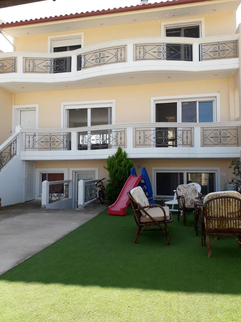 Rea'S Guest House Artemida  Exterior foto
